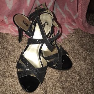 Fioni Night black heels